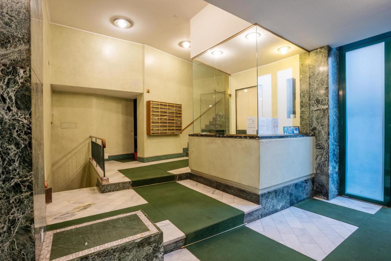 Spacious & Comfortable Apartment In Duomo By Easylife Милано Екстериор снимка