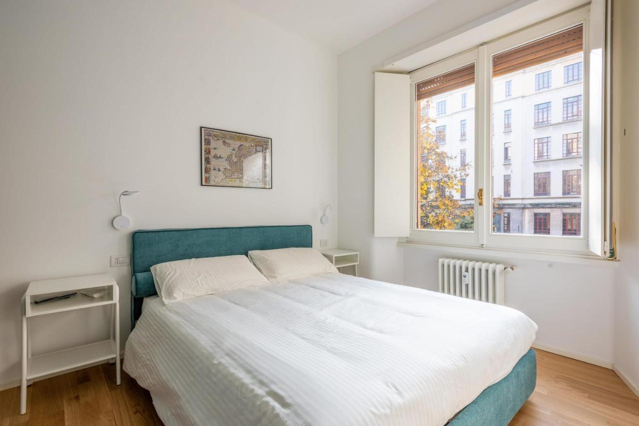 Spacious & Comfortable Apartment In Duomo By Easylife Милано Екстериор снимка
